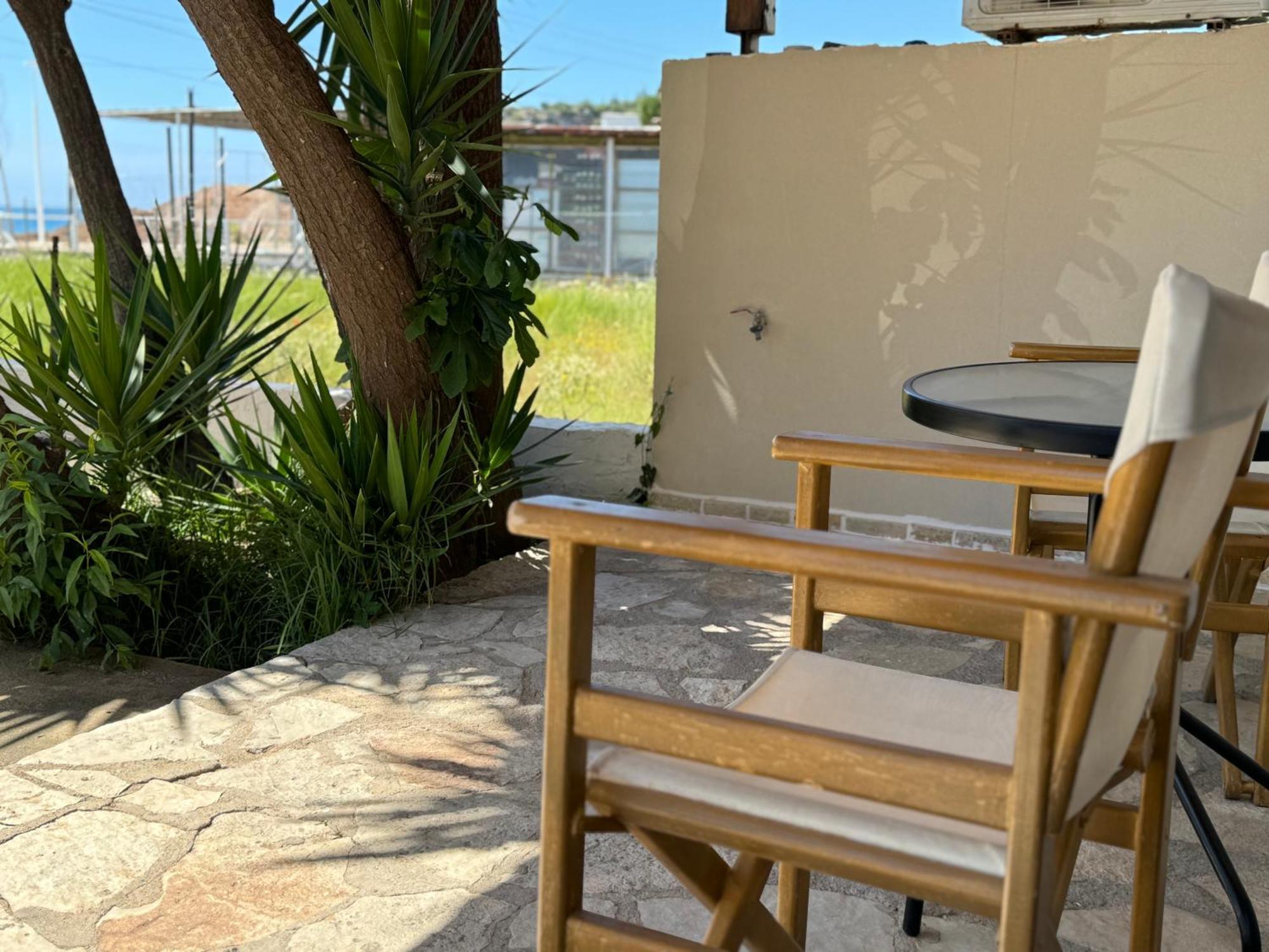 Tonea'S Houses Himare Bagian luar foto