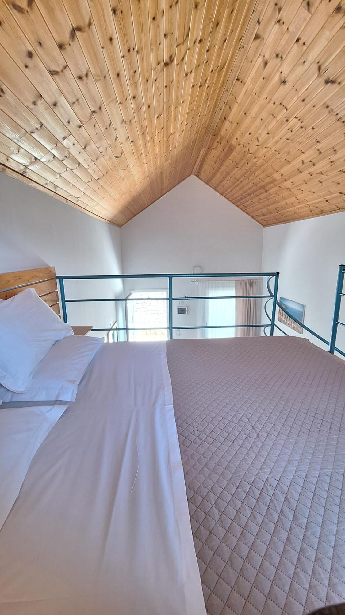 Tonea'S Houses Himare Ruang foto