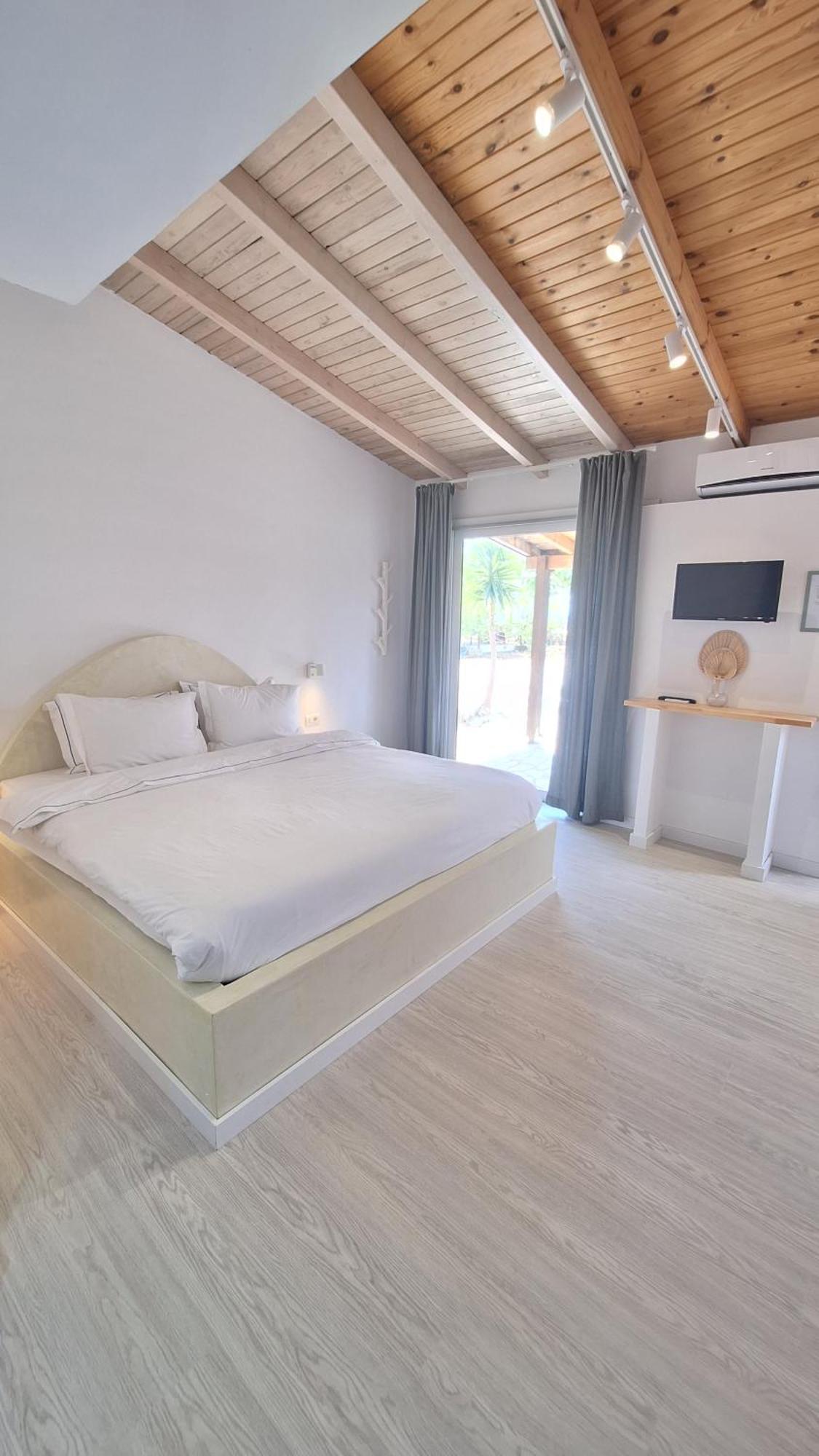Tonea'S Houses Himare Ruang foto