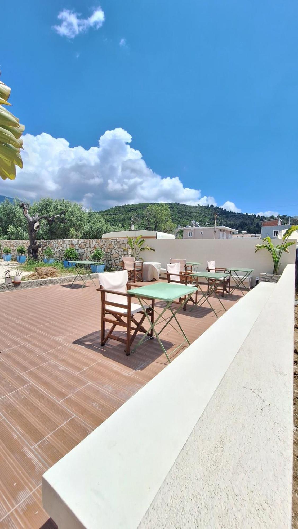 Tonea'S Houses Himare Ruang foto