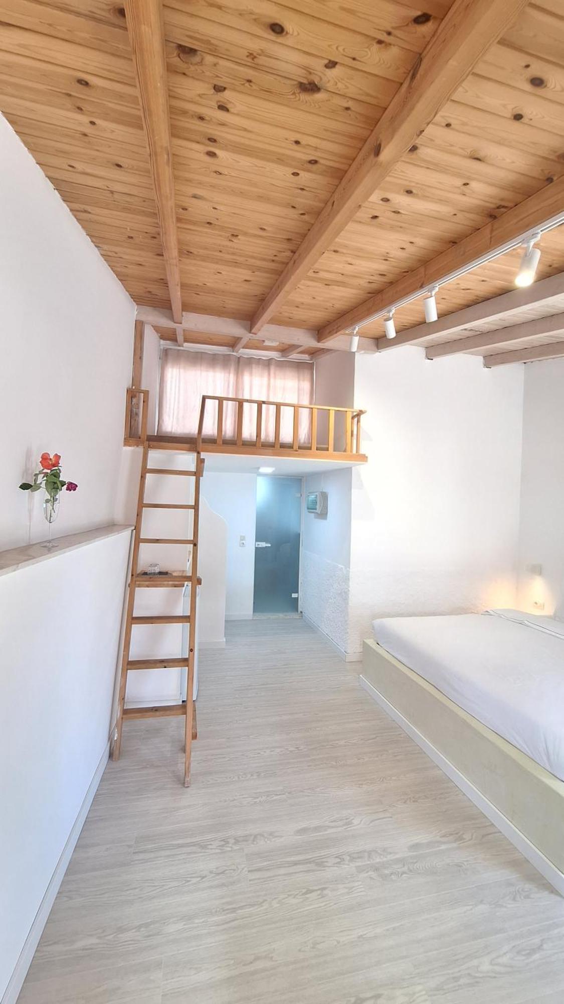 Tonea'S Houses Himare Ruang foto